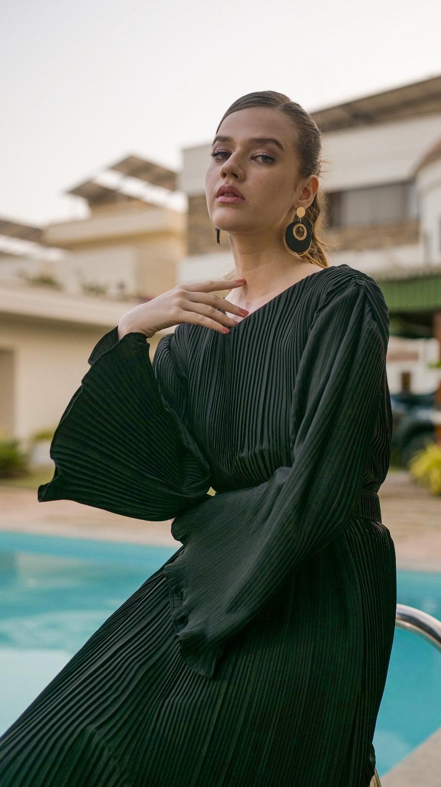 Black Pleated Maxi - AREEJ | Online