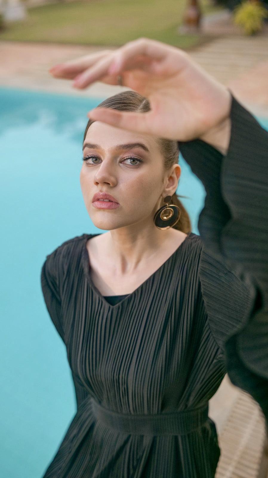 Black Pleated Maxi - AREEJ | Online